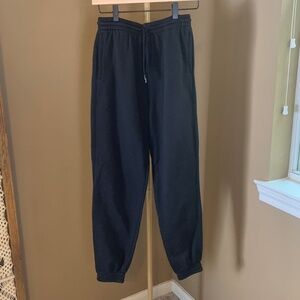H&M black joggers size small cozy jersey stretch waist elastic cuffs